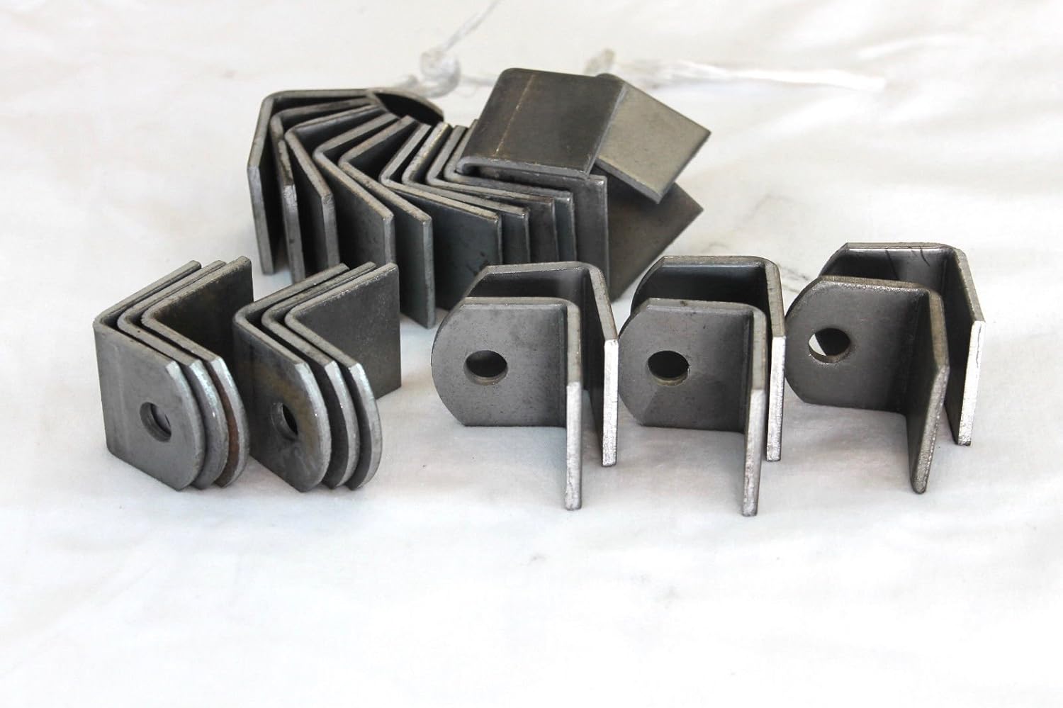 BRAND, CATEGORY, OTHER, UNB, Weld On Steel Angle Brackets 1 1/2" x 1 1/2" x 1/8" Lot of 25 Brackets